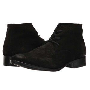 Frye Womens Carly Black Chukka Boots